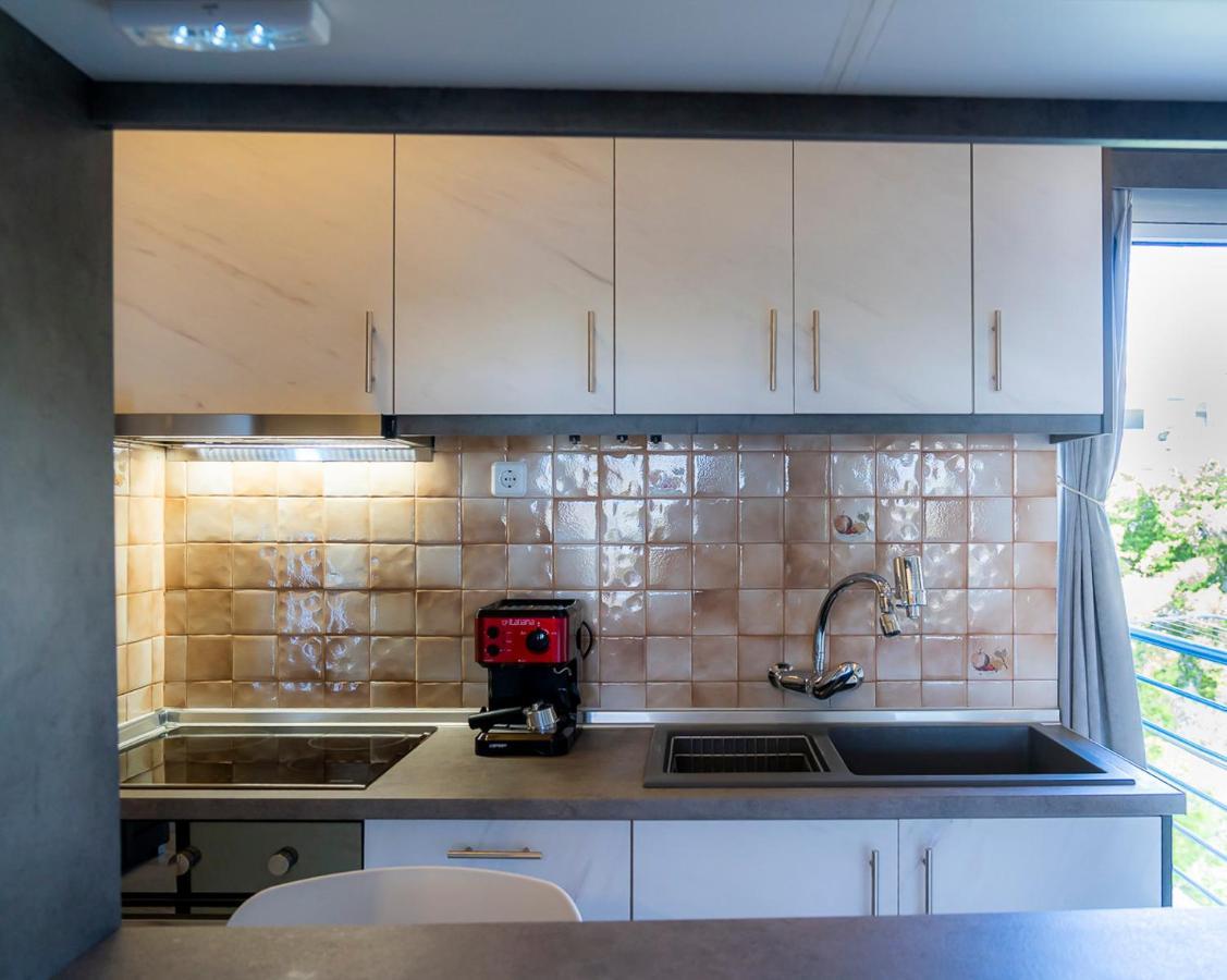 Alex House Apartment Варкиза Екстериор снимка